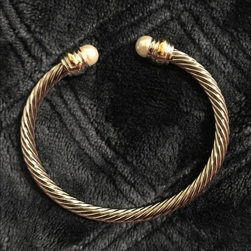 David Yurman pearl bracelet